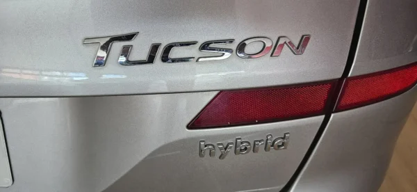 HYUNDAI TUCSON 1.6 CRDI 115CV 48V 4x2 - Imagen 11