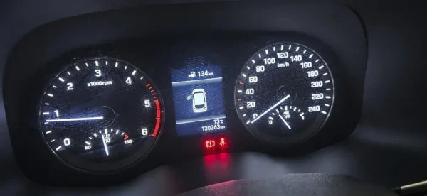 HYUNDAI TUCSON 1.6 CRDI 115CV 48V 4x2 - Imagen 16