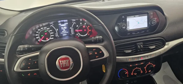 FIAT TIPO 1.6 JTD 120CV MULTIJET 5P BUSINESS - Imagen 12