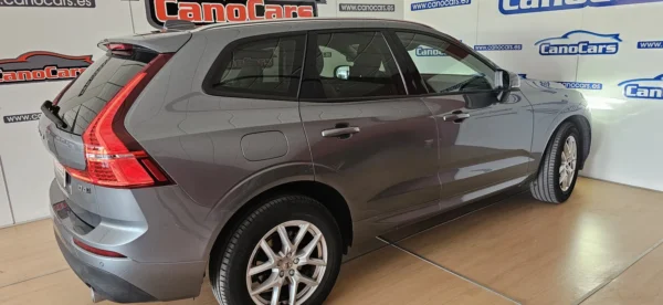 VOLVO XC60 D4 2.0D 190CV AWD MOMEMTUM AUT - Imagen 7