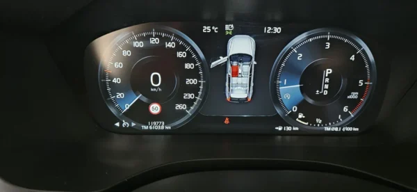 VOLVO XC60 D4 2.0D 190CV AWD AUT R.DESIGN - Imagen 18