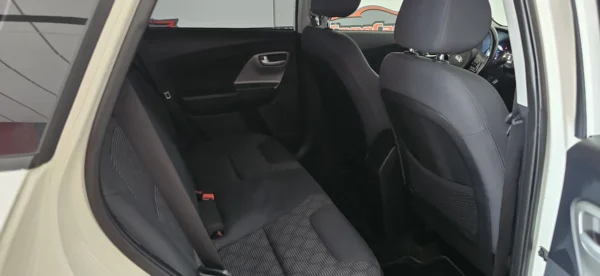 Kia Niro Drive 1.6 GDI Hybrid - Imagen 13